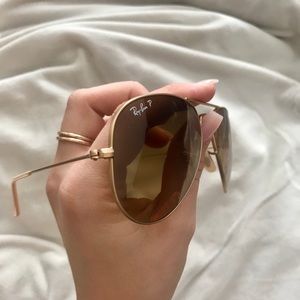 Ray Ban Gold Aviator Classic Sunglasses. Polarized